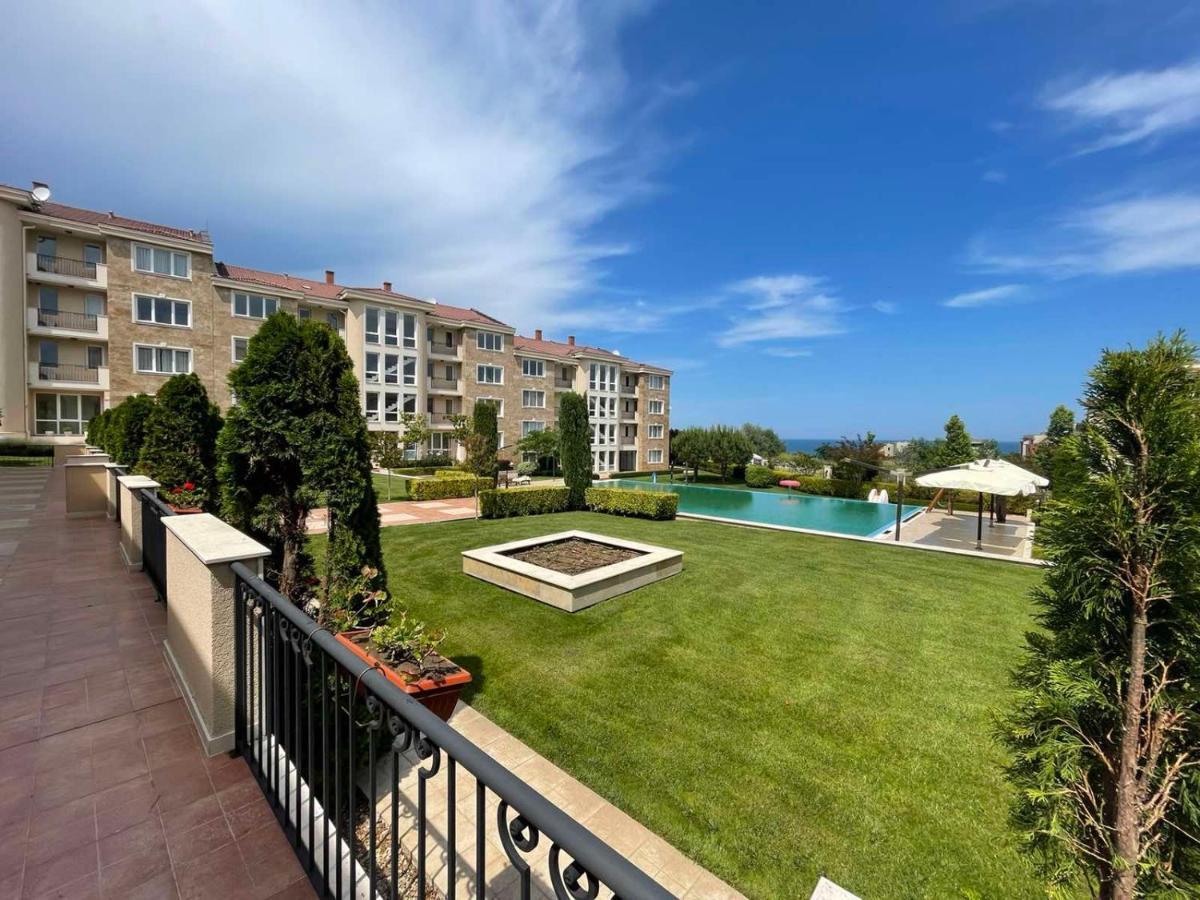 Provence Deluxe Apartment In Atia Resort Chernomorets Eksteriør billede