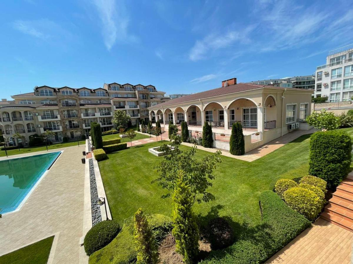 Provence Deluxe Apartment In Atia Resort Chernomorets Eksteriør billede