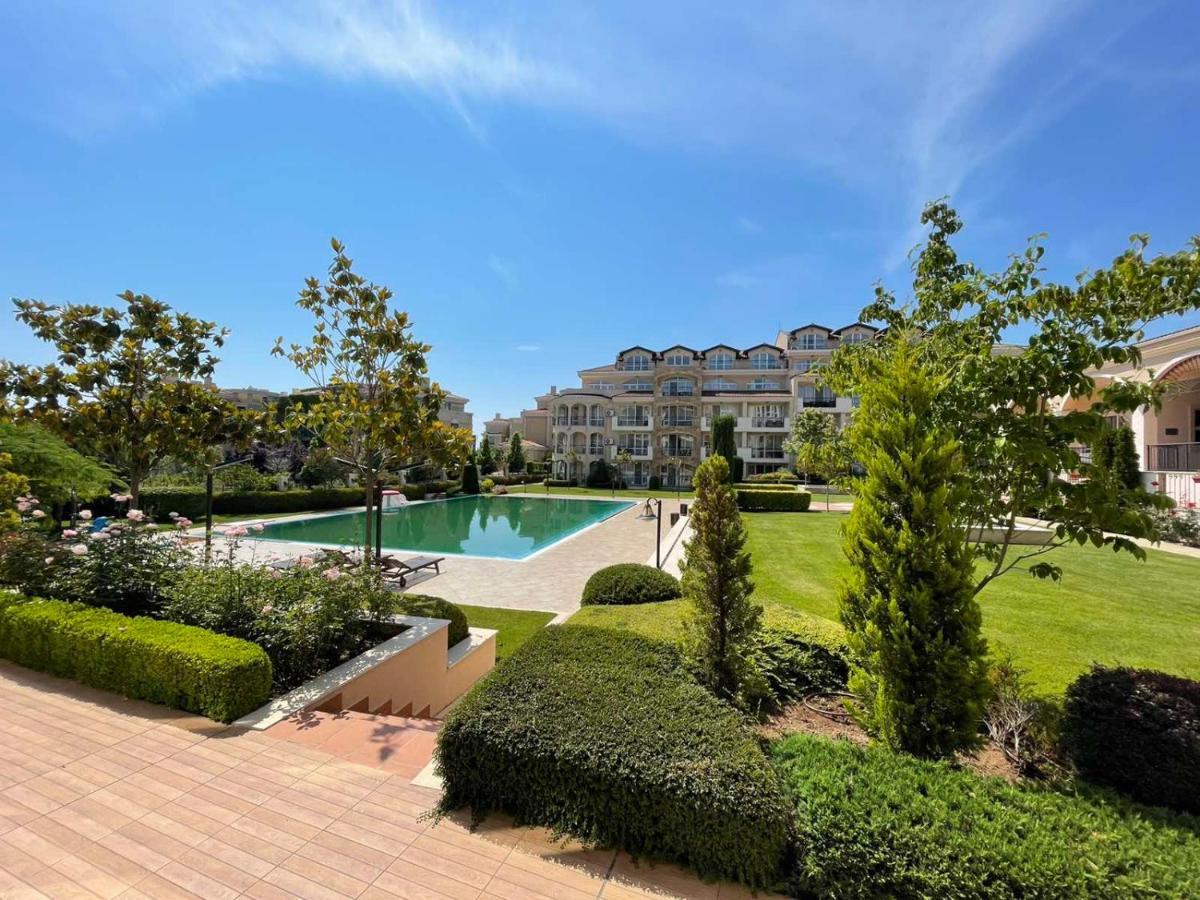 Provence Deluxe Apartment In Atia Resort Chernomorets Eksteriør billede